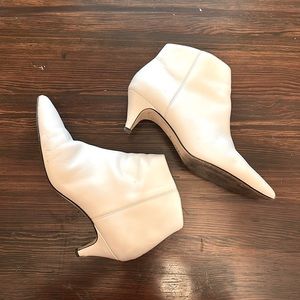 Sam Edelman White Booties 9.5